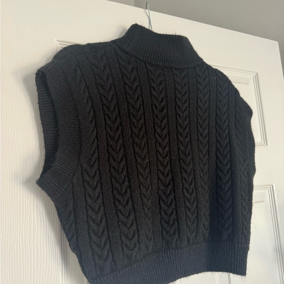 Vici Black Cable Knit Women's Sweater - Picture 7 of 7